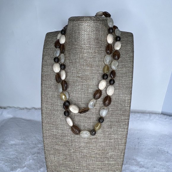 Vintage Fashion Jewelry Necklace Beaded Layered Brown White - Picture 7 of 13